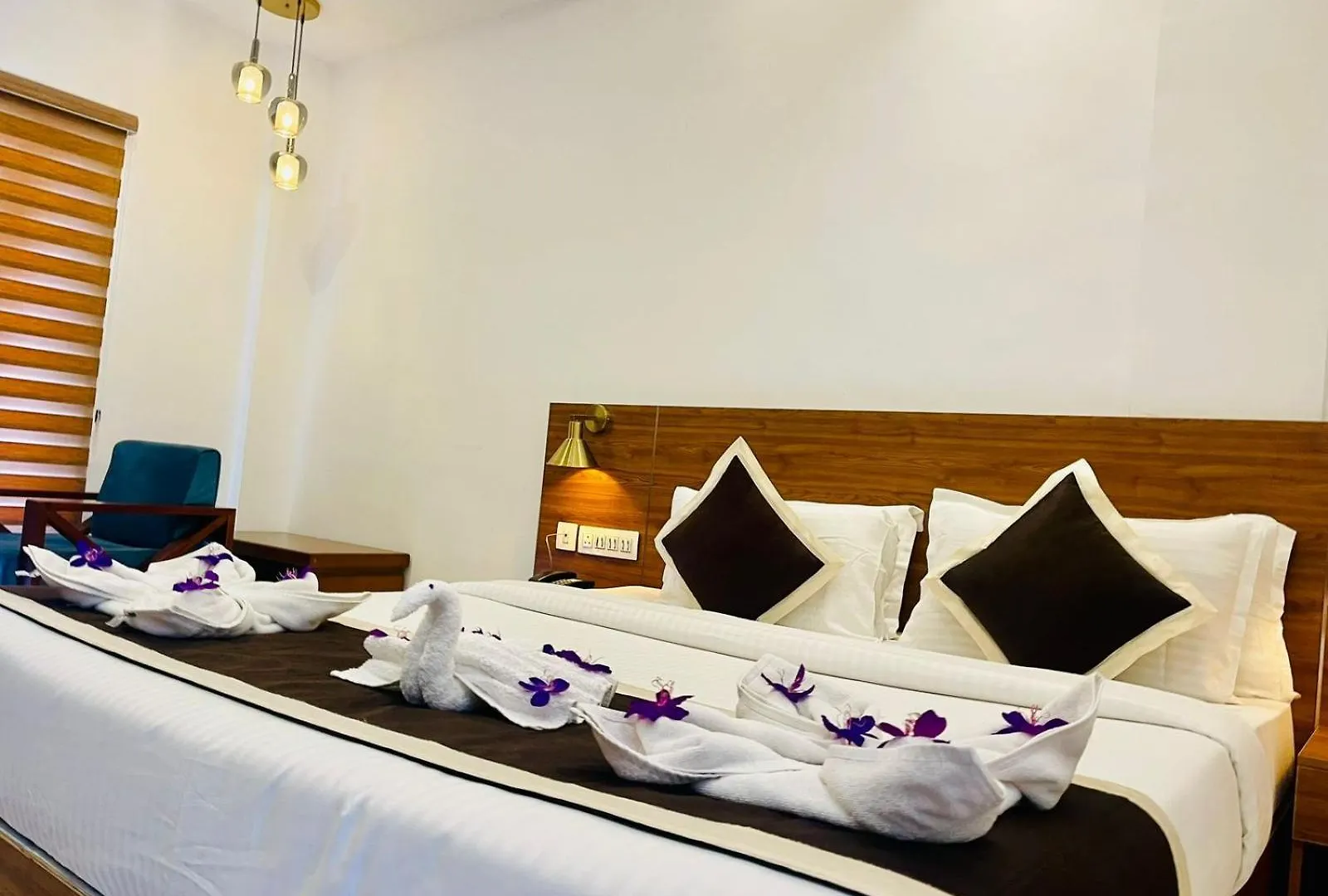 Skylark Holidays Premium Hotel Munnar 4*,  India
