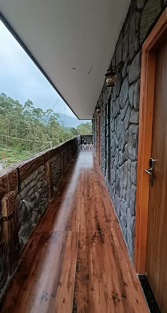 Skylark Holidays Premium Hotel Munnar