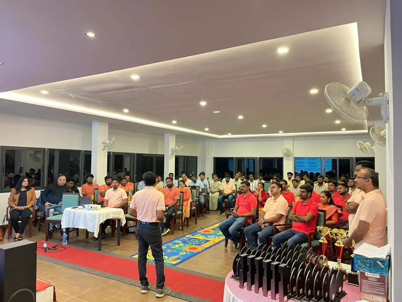 Hotel Skylark Holidays Premium Munnar