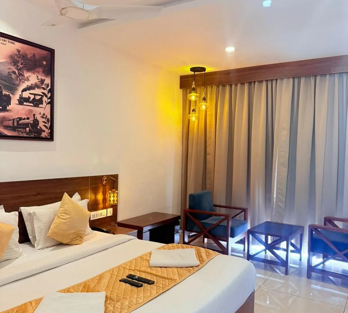 Hotel Skylark Holidays Premium Munnar