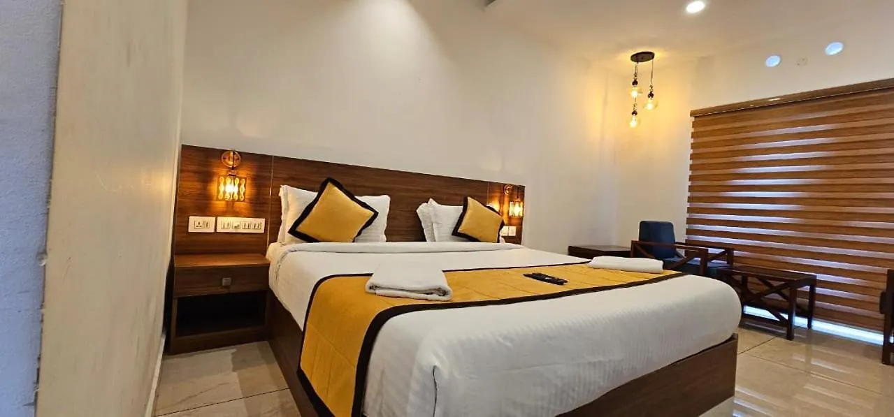 Hotel Skylark Holidays Premium Munnar Indie