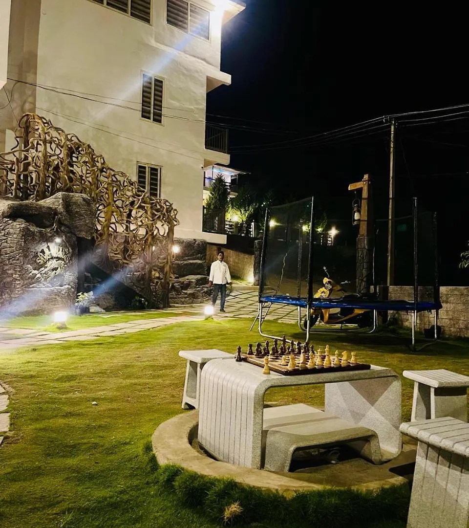 Hotel Skylark Holidays Premium Munnar Indie