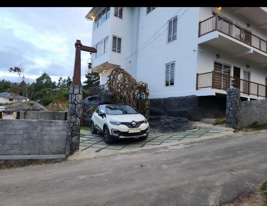 ****  Hotel Skylark Holidays Premium Munnar Indie