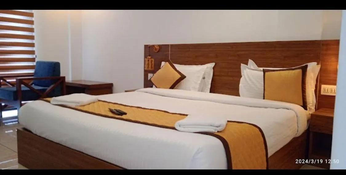 Hotel Skylark Holidays Premium Munnar Indie