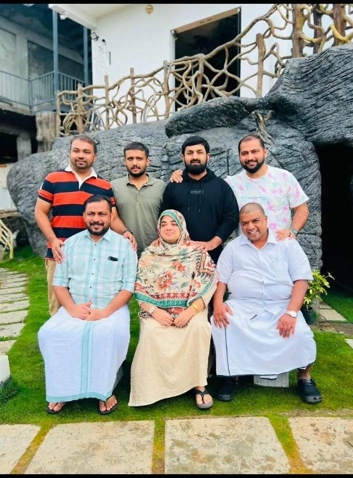 Skylark Holidays Premium Hotel Munnar