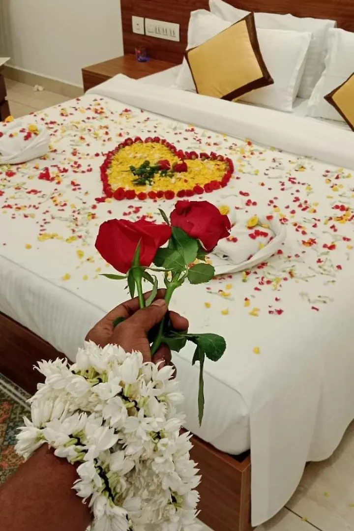Skylark Holidays Premium Hotel Munnar 4*,